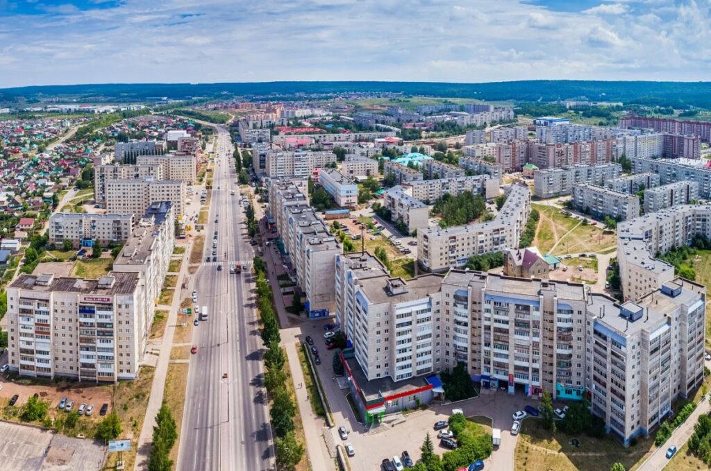 Октябрьский